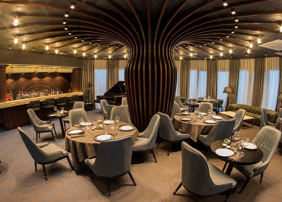 Adamo Hotel