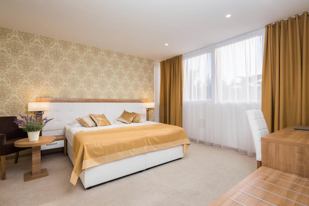 Hotel Corner