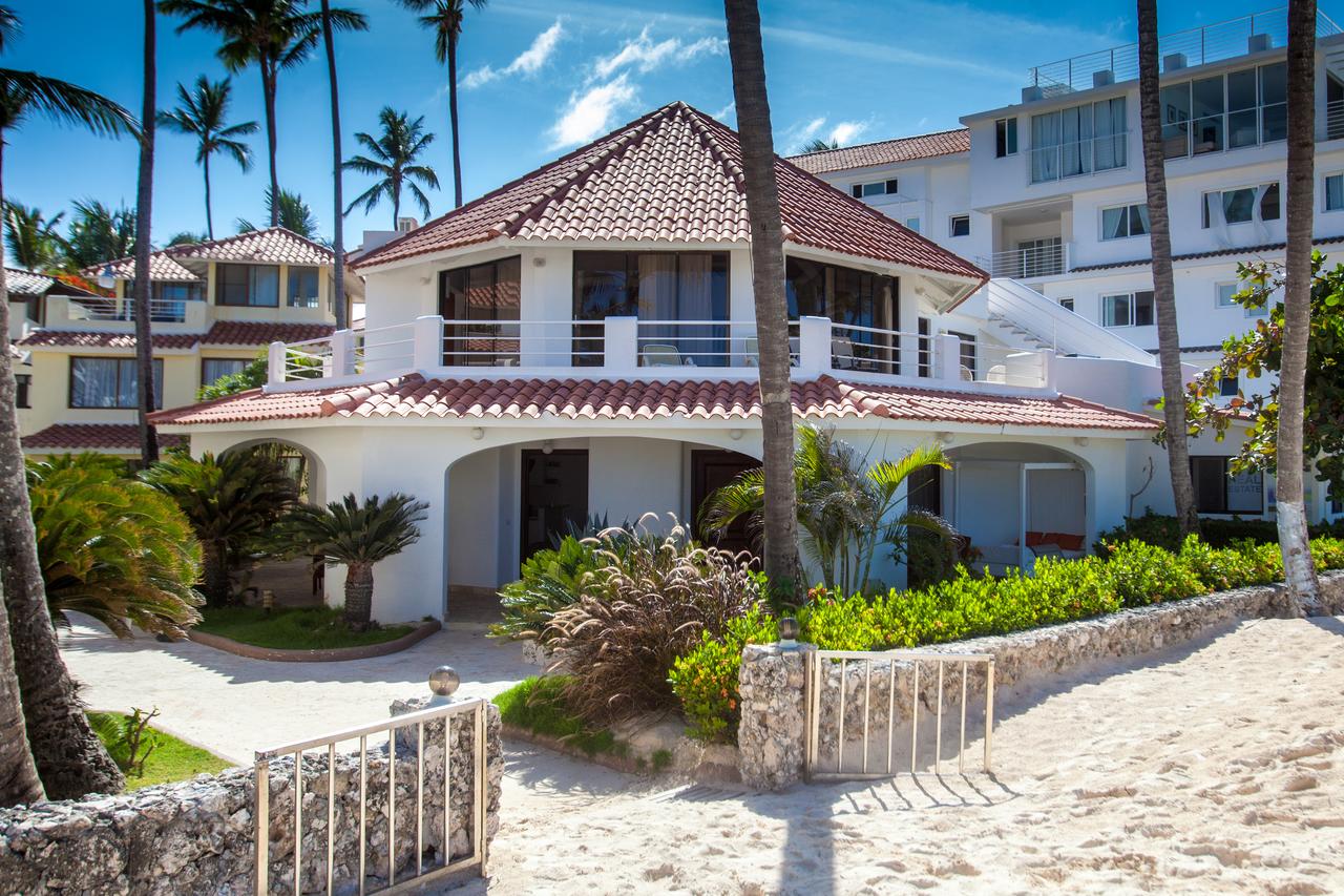 Los Corales Beach Village