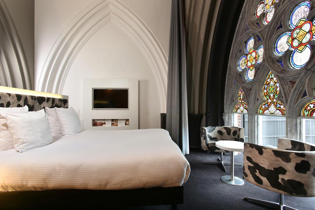 Martin’s Dream Hotel