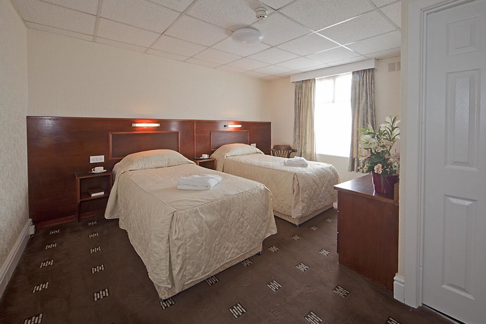 North Shore Hotel