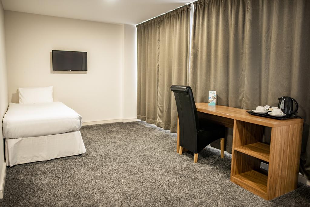 Milton Manchester Hotel