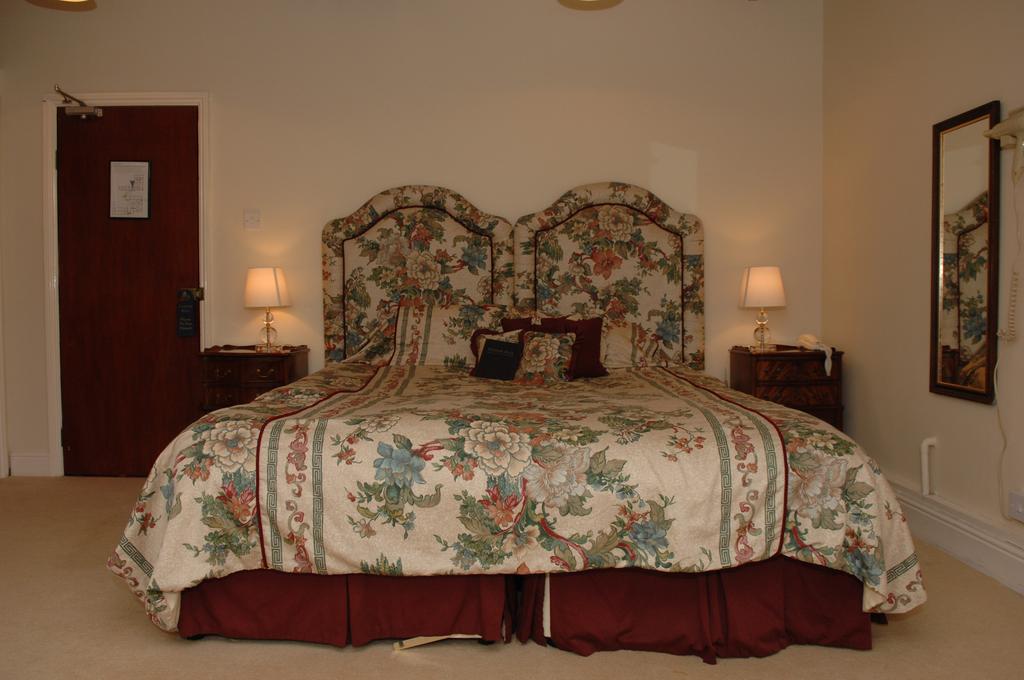 Caistor Hall Hotel