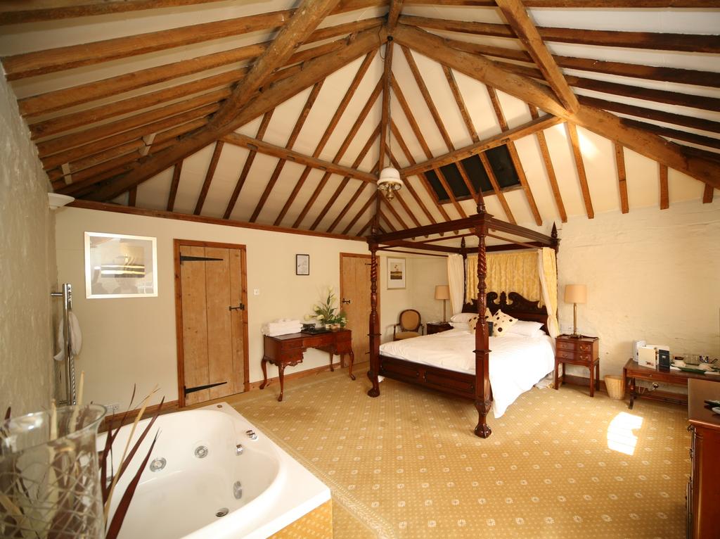 Caistor Hall Hotel
