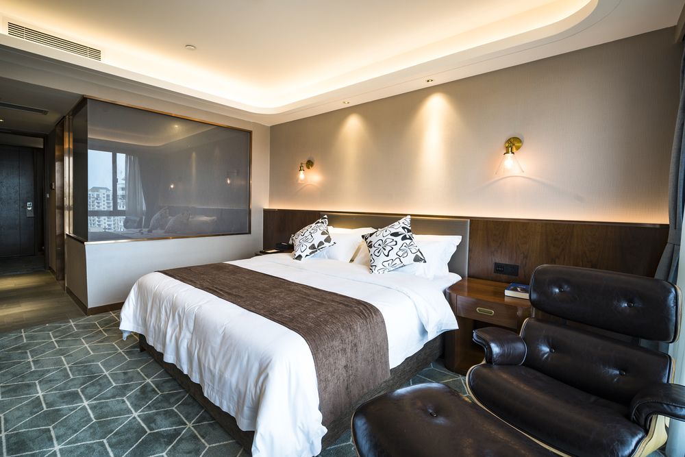 James Joyce Coffetel Guilin Plaza Hotel