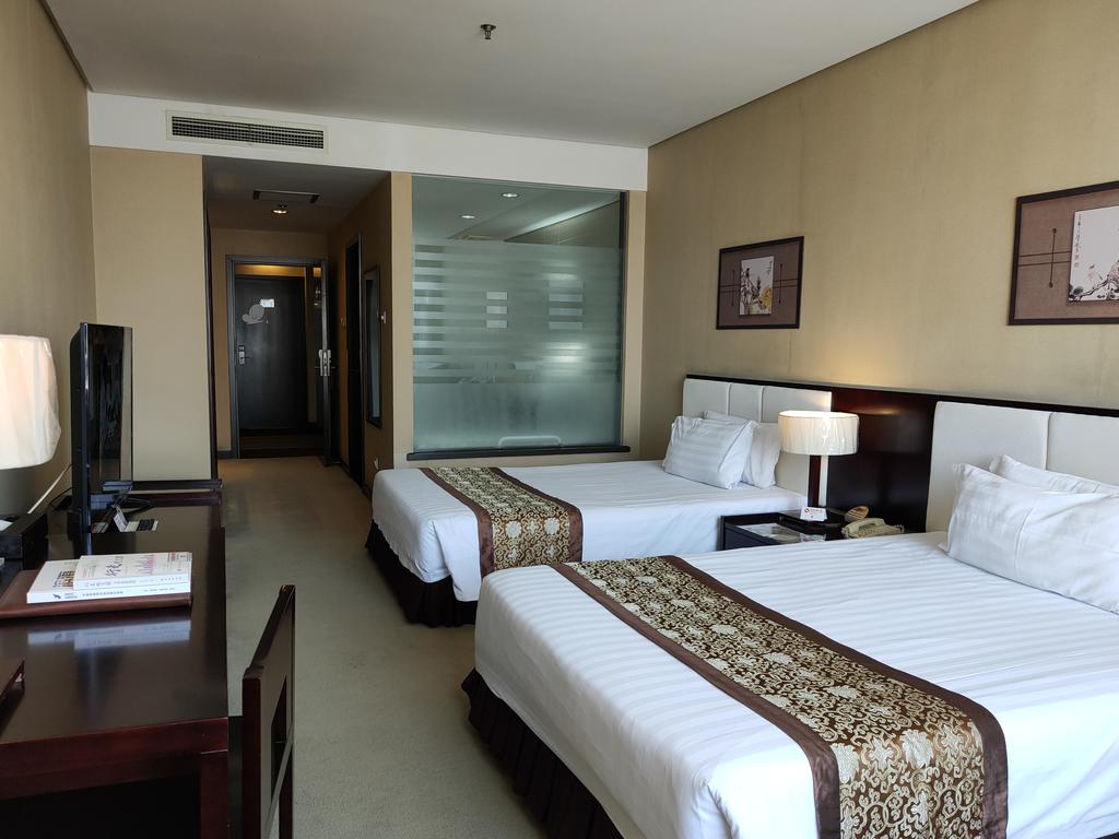 Elegance Hotel Tianjin
