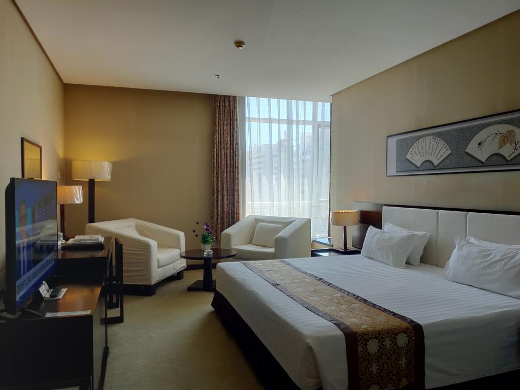 Elegance Hotel Tianjin