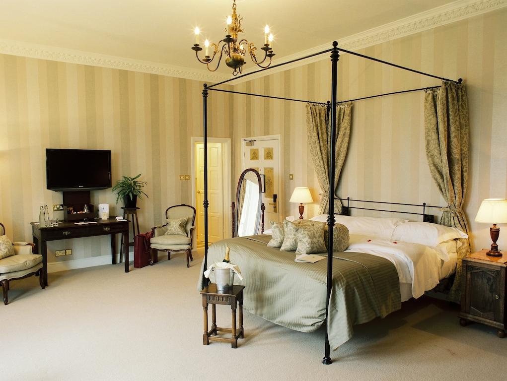 Taplow House Hotel