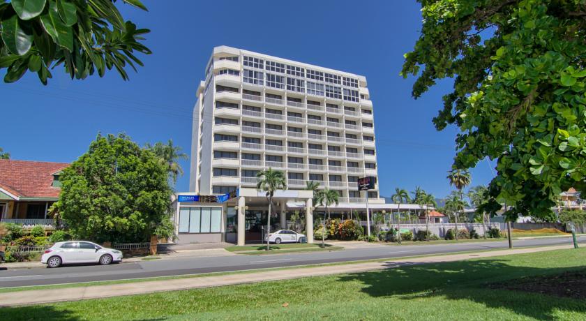 Acacia Court Hotel