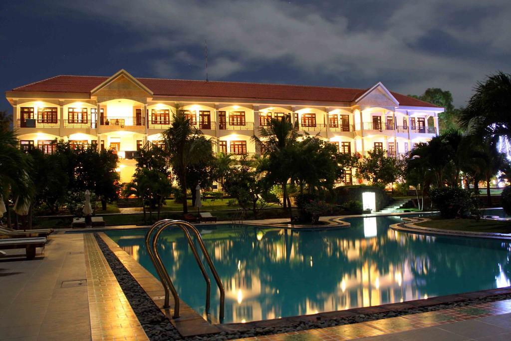 Muine deCentury Beach Resort & Spa