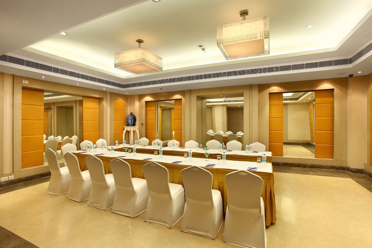 The Ashtan Sarovar Portico