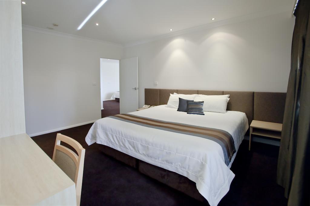 Executive Inn