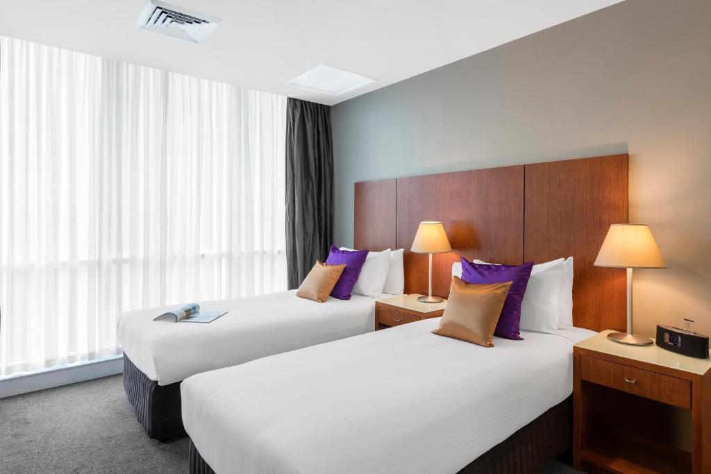 Park Regis Griffin Suites