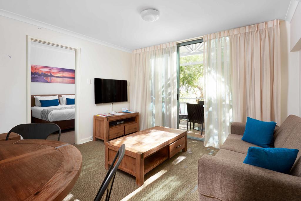 Broadwater Resort Como