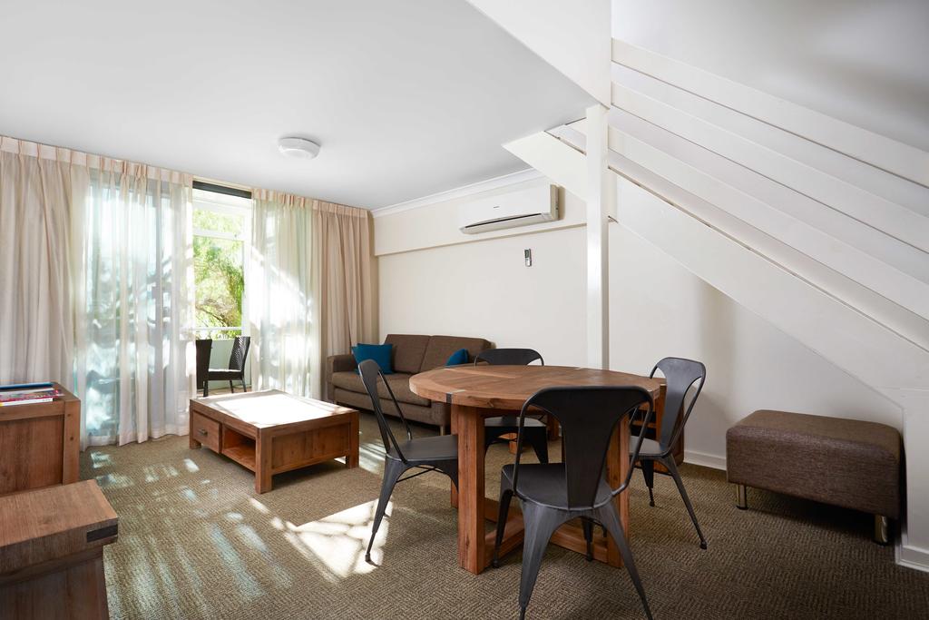 Broadwater Resort Como