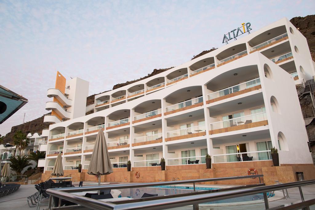 Altair Apartamentos