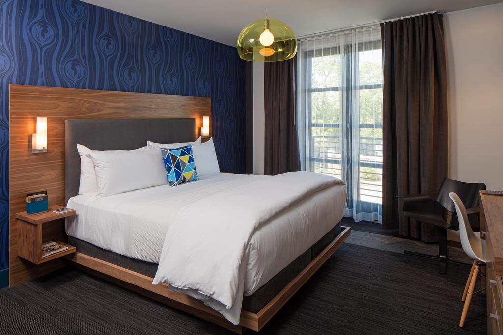 Hotel Eleven