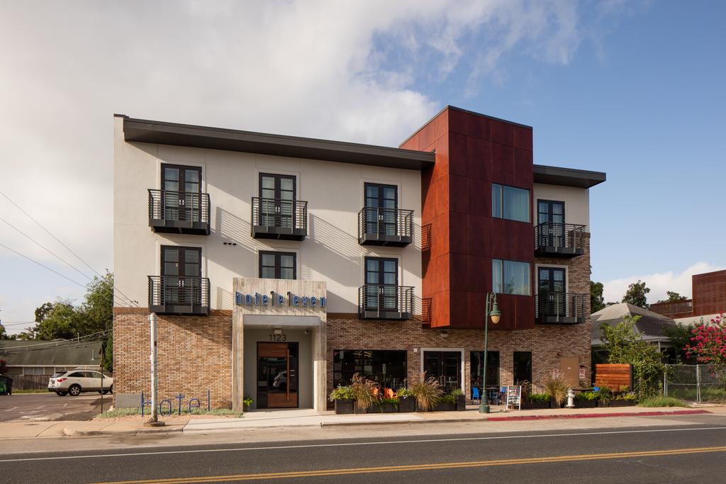 Hotel Eleven