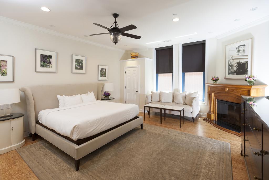 The Cincinnatian Hotel Curio Collection by Hilton