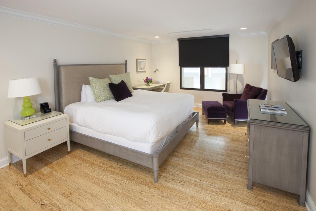 The Cincinnatian Hotel Curio Collection by Hilton
