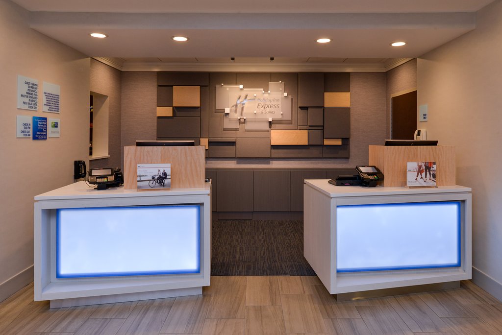 Holiday Inn Express Indianapolis Downtown Convention Center