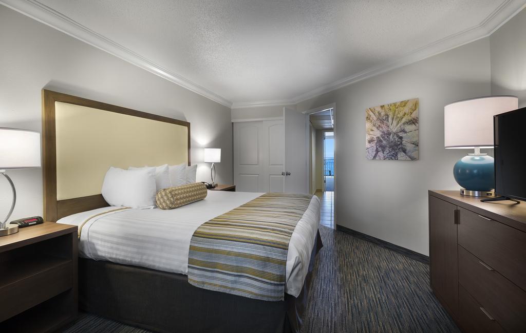 Coral Beach Resort Hotel & Suites