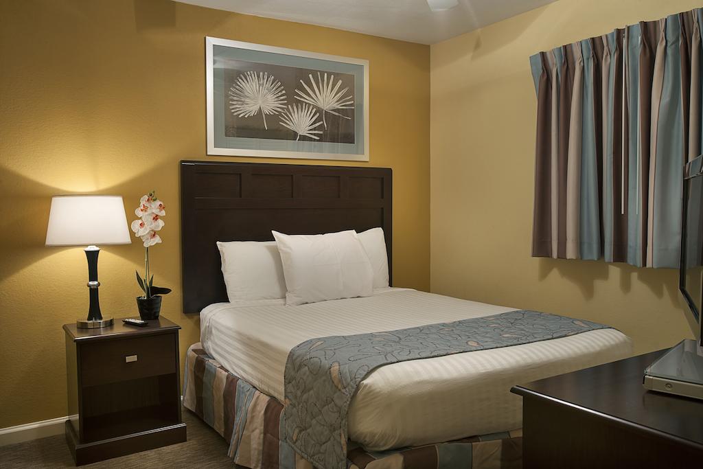 Tilghman Beach And Golf Resort