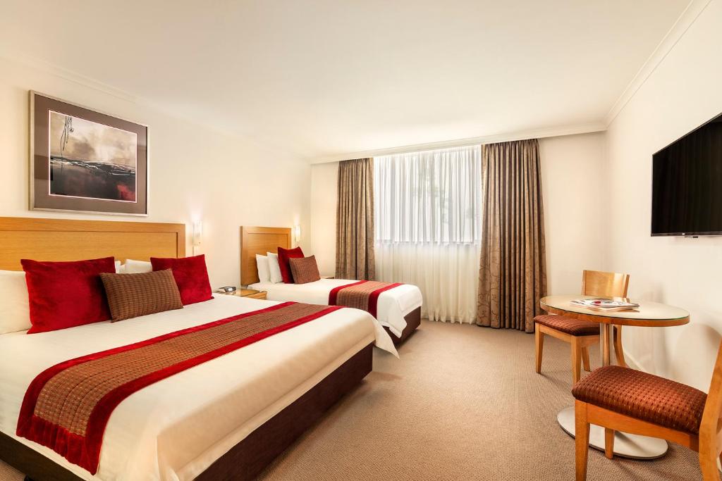 Best Western Plus Travel Inn Hotel