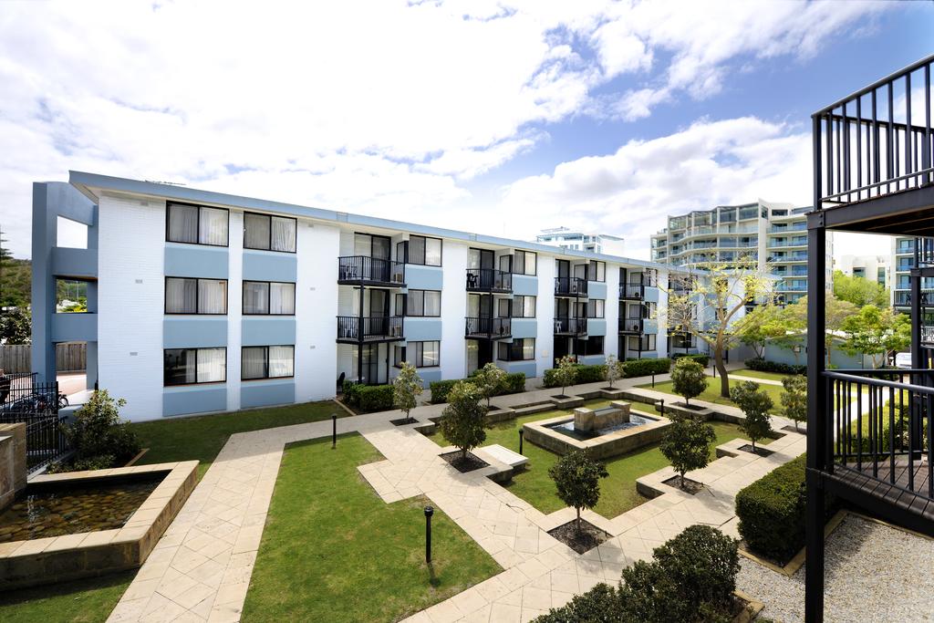 Lodestar Waterside Apartments