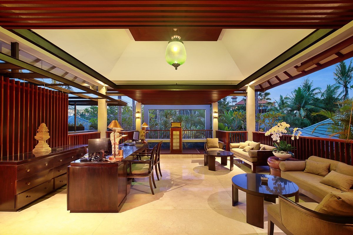 Royal Kamuela Villas & Suites at Monkey Forest - Ubud