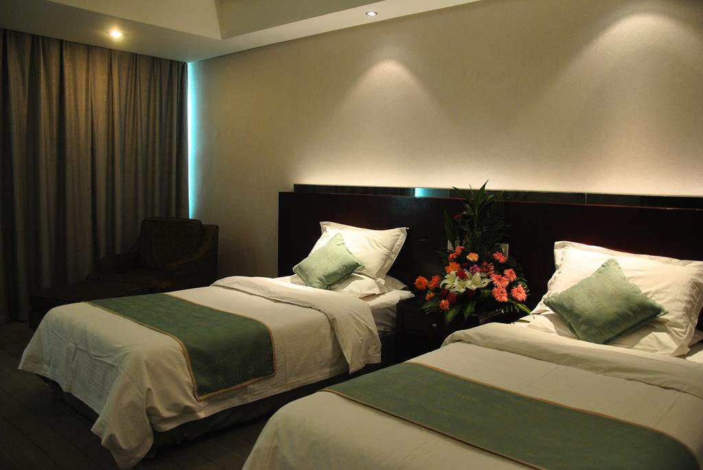 Luoyang Aviation Hotel