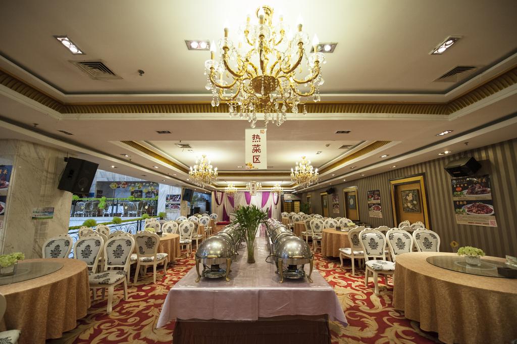 Luoyang Aviation Hotel