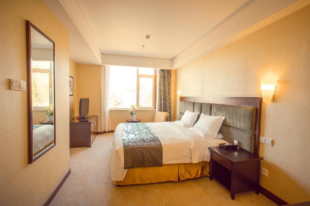 Golden Bay Hotel