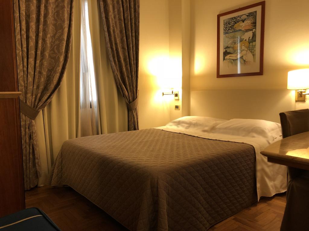 Hotel Airone