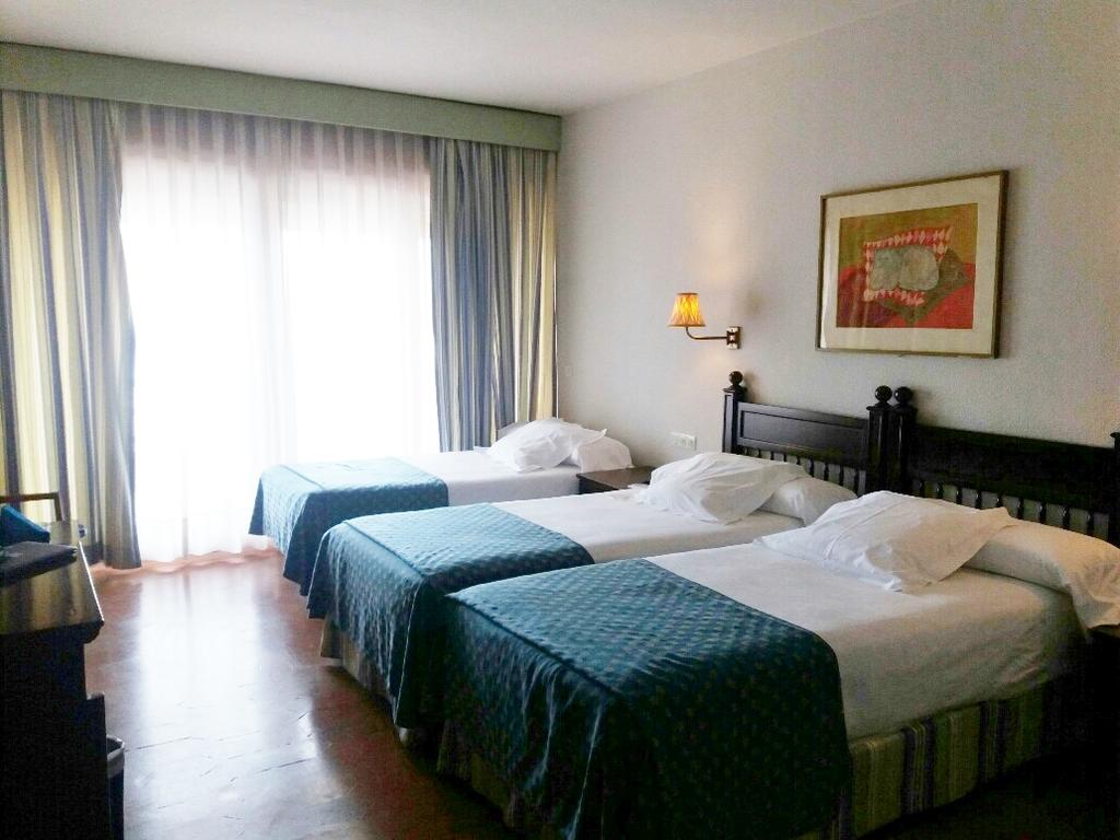 Parador de Ceuta Hotel La Muralla