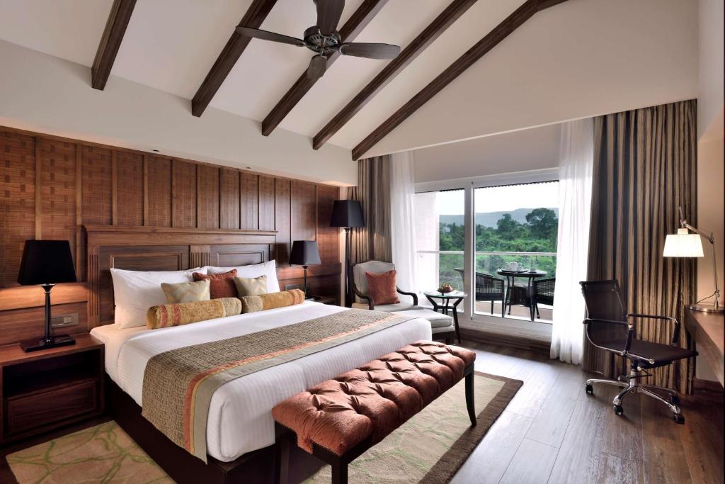 Radisson Blu Resort & Spa Karjat