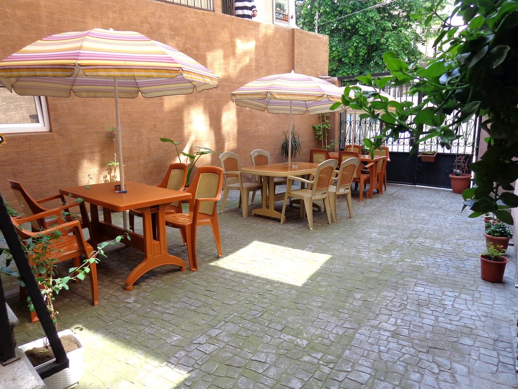 Old Meidan Hotel