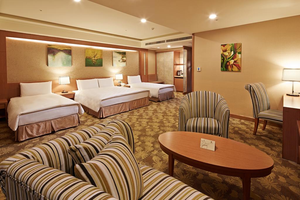 Eda Skylark Hotel