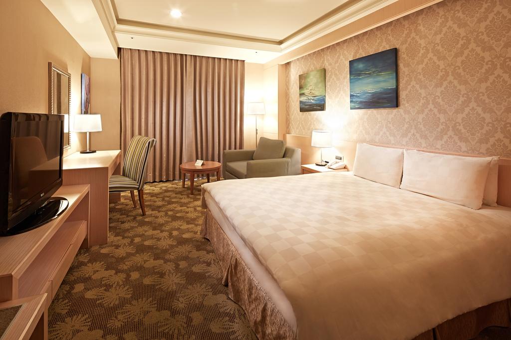 Eda Skylark Hotel