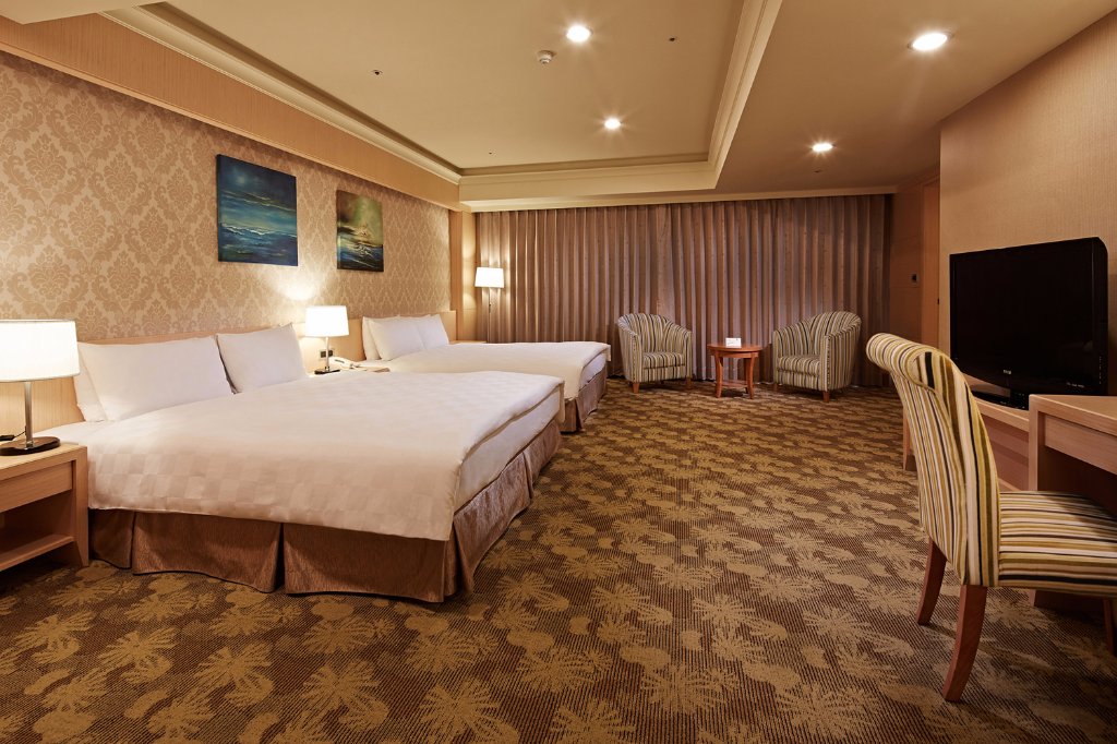 Eda Skylark Hotel