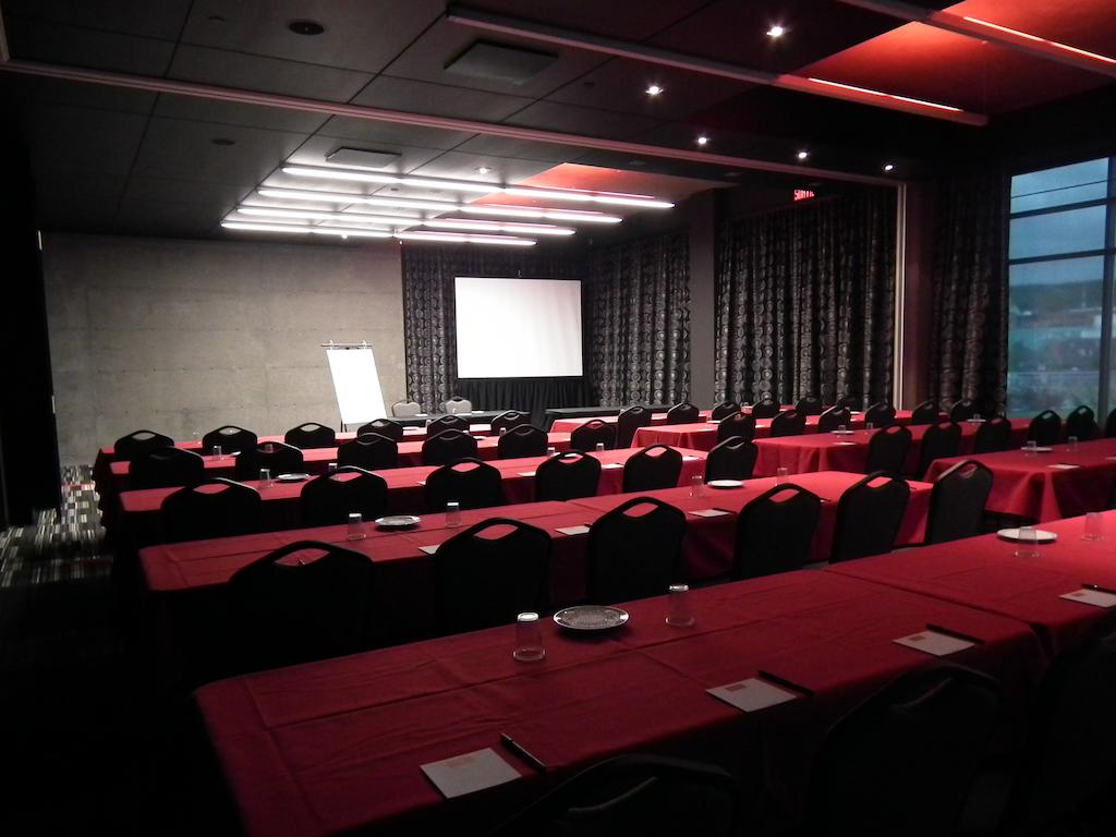 Grand Times Hotel Sherbrooke