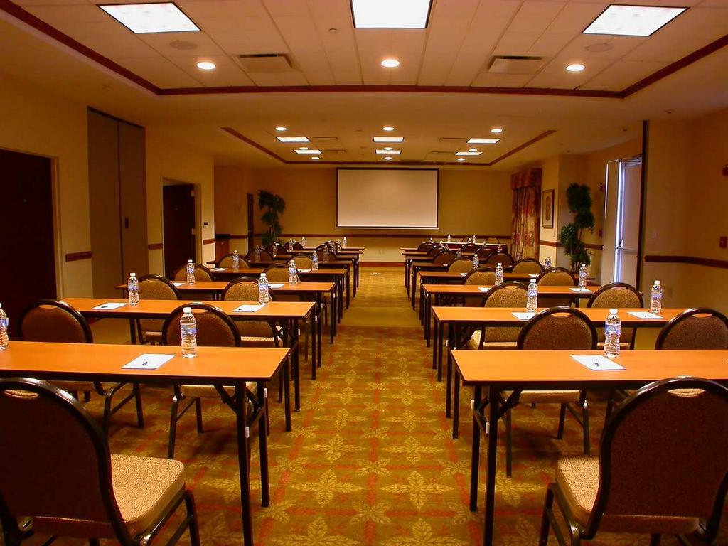 HILTON GARDEN INN FAYETTEVILLE/FORT BRAGG