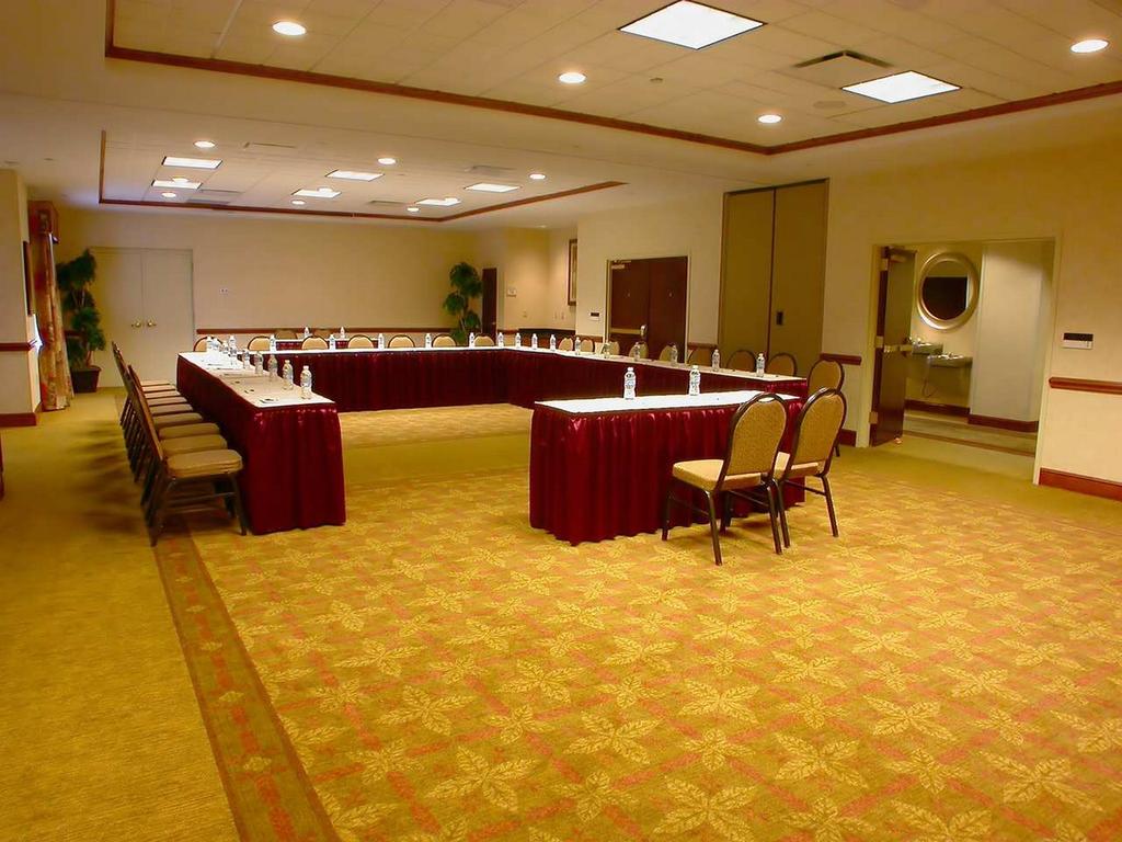 HILTON GARDEN INN FAYETTEVILLE/FORT BRAGG