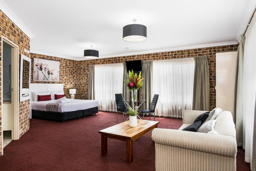 Richmond Motor Inn