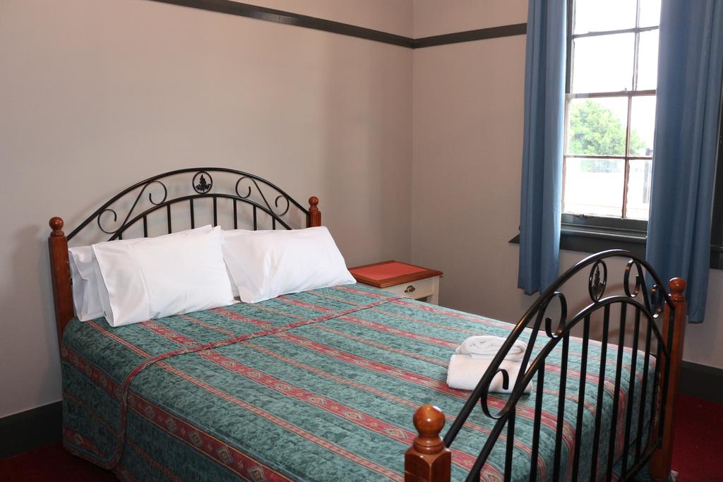 Bayview Hotel Batemans Bay