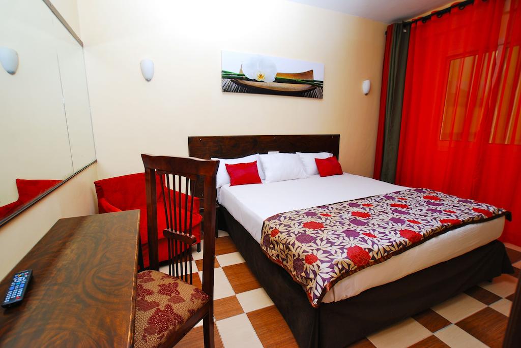 Yaahot Hotel