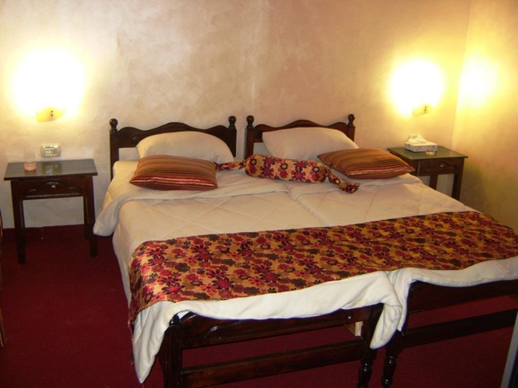 Riviera Hotel
