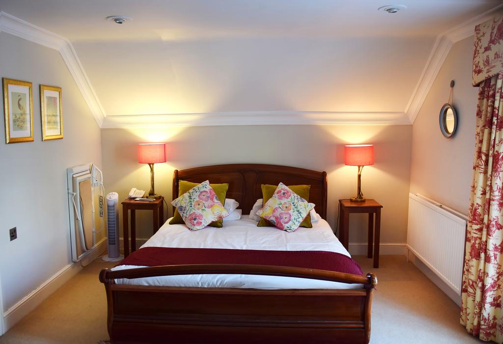 Esseborne Manor Hotel