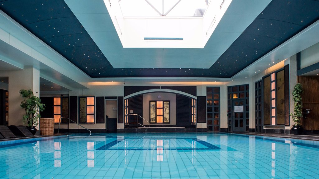 Careys Manor & Senspa