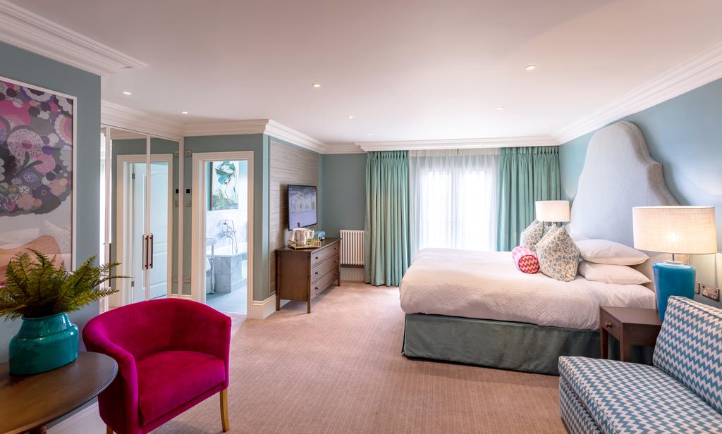 Roslin Beach Hotel